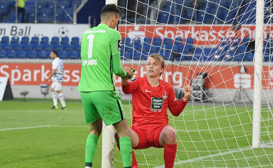 Der FCK und MSV Duisburg trennen sich 2:2.