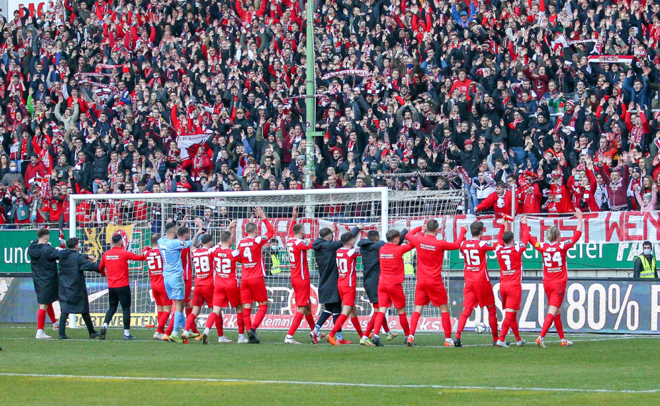 Trotz wiedriger Umstände feiert der FCK einen außerordentlich wichtigen 1:0 Heimsieg