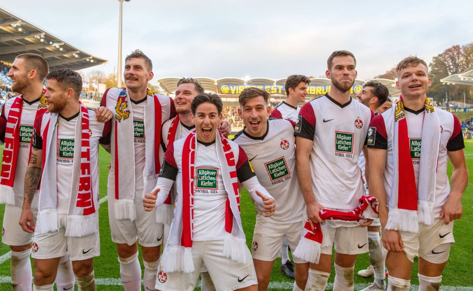 Der FCK feiert einen souveränen 2:0 Derbysieg in Saabrücken