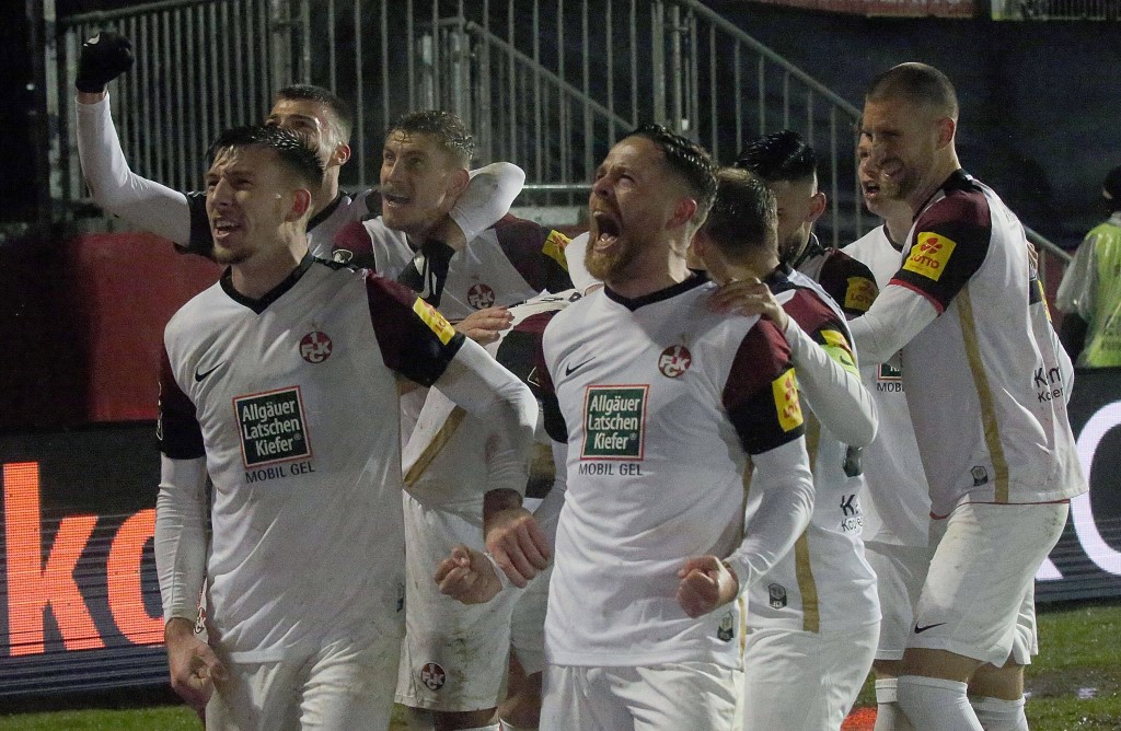 Beim 2:1 Auswärtssieg des FCK in Würzburg war Mike Wunderlich Mann des Spiels
