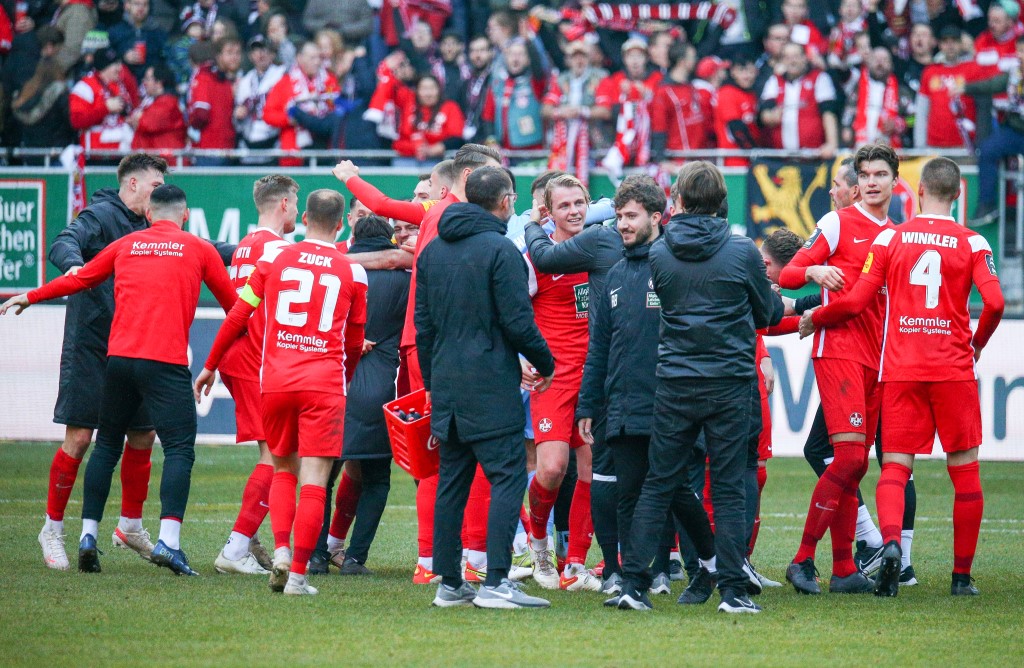 Im Hinrunden-Duell schlug der FCK Wehen Wiesbaden knapp, jedoch verdient mit 1:0