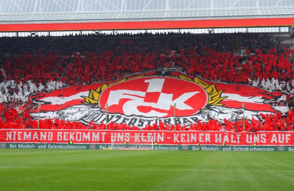 FCK-Choreo: Niemand bekommt uns klein